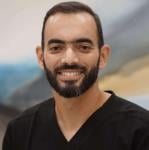 أخصائي الأمراض الجلدية والتناسلية والتجميل