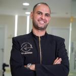 أخصائي طب الأمراض الجلدية