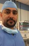 أخصائي زراعة وتجميل الأسنان