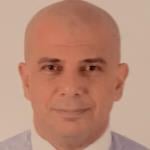 استشارى جراحة المخ و الاعصاب و العمود الفقرى
