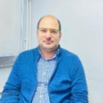 استشاري امراض القلب و القسطرة القلبية بمستشفيات التأمين الصحي و مستشفي الهلال العسكري/دكتوراة القلب والأوعية الدموية/ عضو الجمعية الأوربية لقسطرة الشرايين التاجية