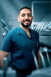 احجز الان مع محمد عماد أخصائي طب و جراحة الفم و الأسنان في الزقازيق أخصائي طب و جراحة الفم و الأسنان