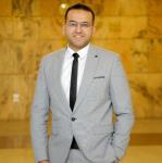 اخصائي طب وجراحة الفم والاسنان