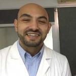 استشاري طب و جراحة العيون 