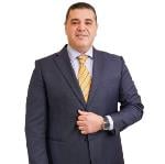 أستاذ جراحة الأوعية الدموية و توسيع الشرايين بالبالون و الدعامات – أستاذ مساعد بكلية الطب - دكتوراة جراحة الأوعية الدموية - زميل كلية الجراحين الملكية أدنبره - زميل جامعة باريس/ فرنسا