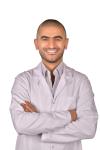 اخصائي تقويم الاسنان 