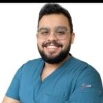 أخصائي علاج طبيعي. 