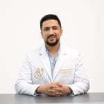 أخصائي جراحة التجميل و الأصلاح