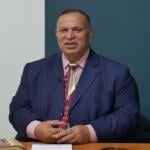 استاذ و استشاري امراض الباطنه والجهاز الهضمي-كلية الطب-جامعة الأزهر. استاذ و استشاري امراض الباطنه والجهاز الهضمي-كلية الطب-جامعة الأزهر.