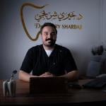 أخصائي طب الاسنان