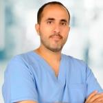 استشاري جراحة المخ و الاعصاب و العمود الفقري