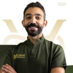 أخصائي طب وجراحة الفم والأسنان و علاج الجذور