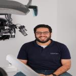 اخصائي طب الفم وزاعة وتركيبات الاسنان