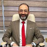 إستشاري جراحة القلب والصدر.