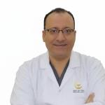 ماجستير و دكتوراه في تخصص جراحة الوجه و الفكين و زراعة الاسنان خبرة 27 عام في مجال زراعة الاسنان و جراحة الوجه والفكين