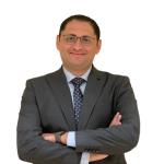 استشارى طب و جراحة العيون و تصحيح الإبصار بالليزر