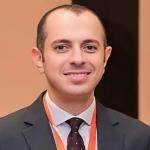 استشاري طب و جراحة العيون 