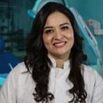 أخصائي جراحة الفم و الاسنان