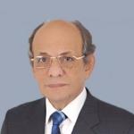 استاذ امراض النساء و التوليد بكلية طب القصر العيني - جامعةة القاهره 