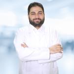 استشاري و مدرس جراحة المخ و الأعصاب