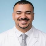 احجز الان مع حسام شاهين أخصائي طب الاسنان في العاشر من رمضان أخصائي طب الاسنان