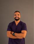 احجز الان مع مازن محمد جلال اخصائي طب الفم و تجميل و زراعة الاسنان في عين شمس اخصائي طب الفم و تجميل و زراعة الاسنان