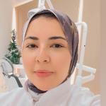 اخصائي طب الفم و تجميل الاسنان خبره اكتر من ٨سنوات 