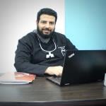 أخصائي طب الفم وزراعة وتجميل الأسنان