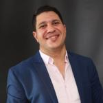استشارى اول الامراض الباطنية و الكلى 