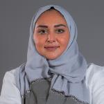طبيبة أسنان 