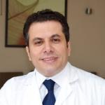 استشاري طب و جراحة العيون و جراحات القرنية وتصحيح الإبصار والمياه البيضاء. استشاري طب و جراحة العيون و جراحات القرنية وتصحيح الإبصار والمياه البيضاء.