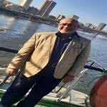 استشاري أمراض الباطنة والصدر والغدد الصماء والسكر والضغط
