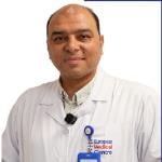 احجز الان مع محمد جابر استشاري طب العيون في النهضة استشاري طب العيون