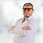 إستشاري جراحة المخ والأعصاب