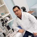 إخصائي طب و جراحه العيون 