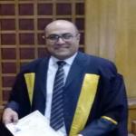 أخصائى أمراض النساء و التوليد 