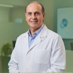 احجز الان مع عاطف يوسف استشاري امراض الباطنة في وسط البلد استشاري امراض الباطنة