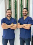 نخبة من الاستشاريين و الاخصائين فى طب و تجميل الاسنان