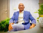 استشاري جراحة العظام والعمود الفقرى والاصابات الرياضية و المفاصل استشاري جراحة العظام والعمود الفقرى والاصابات الرياضية و المفاصل