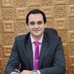 استاذ أمراض الباطنة و الكلي و السكر و الضغط بكلية الطب جامعة عين شمس استاذ أمراض الباطنة و الكلي و السكر و الضغط بكلية الطب جامعة عين شمس