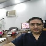  استشاري جراحه الفم والوجه والفكين وزراعه الاسنان
