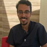 اخصائي طب الفم وتركيبات وتجميل الاسنان 