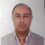 استاذ طب وجراحة العيون