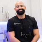 اخصائي طب و جراحة الفم و تجميل و زراعة الاسنان - كلية طب الاسنان جامعة عين شمس
