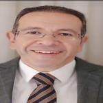 استشارى اول جراحة العظام و العمود الفقرى