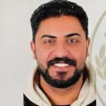 أخصائي طب الفم و الأسنان 