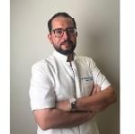 طبيب نائب فى تقويم الأسنان والوجه والفكين 