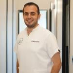 اخصائي طب الفم و جراحة الاسنان اخصائي طب الفم و جراحة الاسنان