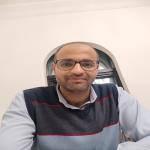 أخصائي جراحه العظام و المفاصل و العمود الفقري جامعة القاهرة