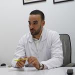 اخصائي طب و جراحة العيون،